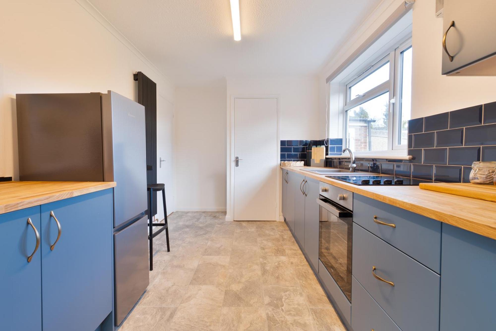 קנטרבורי Stylish 4 Bedroom Spacious Retreat With Parking - Sleeps 10 - Families & Contractors מראה חיצוני תמונה